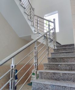 Cầu Thang Inox Cho Trường Học