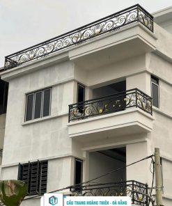 Lan Can Sắt Hoa Văn Uốn Lượn
